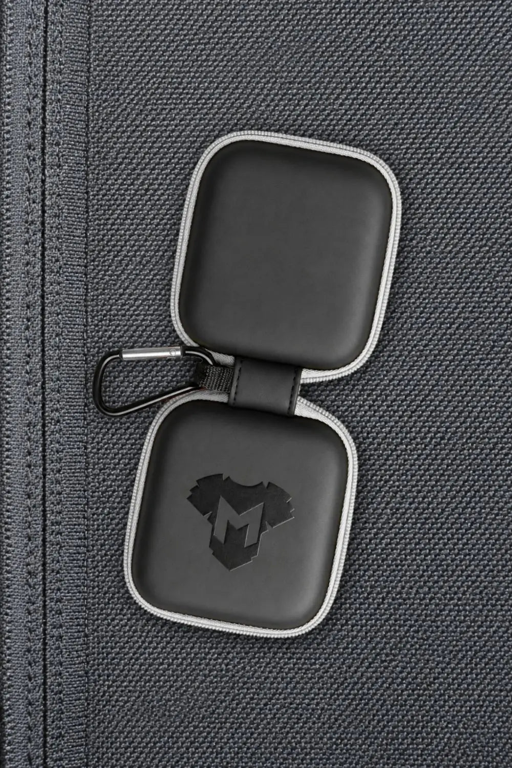 Leonardo Wanderlust. Carabiner Zip-Case. White - Maskulo - MCS102-YX- Maskulo EU Global Online Store