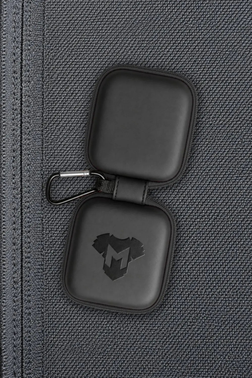 Maxwell Wanderlust. Carabiner Zip-Case. Black - Maskulo - MCS101-YX- Maskulo EU Global Online Store
