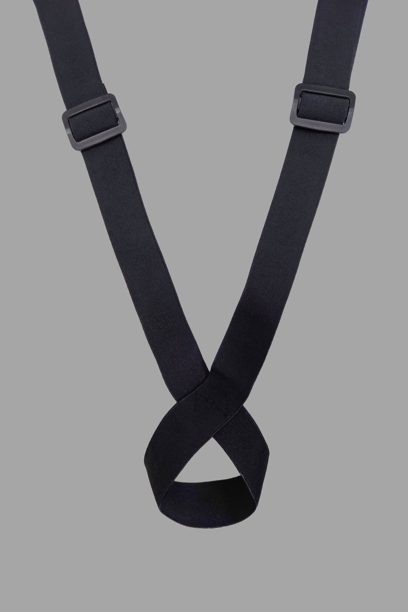 Outtox by Maskulo Body Harness with Snaps in Black and Blue, size XXL. Durable accessory with bold design and metal details.